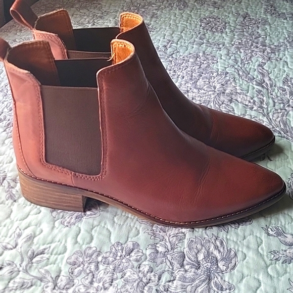 Chelsea  boots - Picture 4 of 5